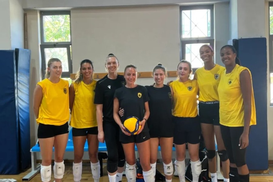 aek womens volleyball.jpg