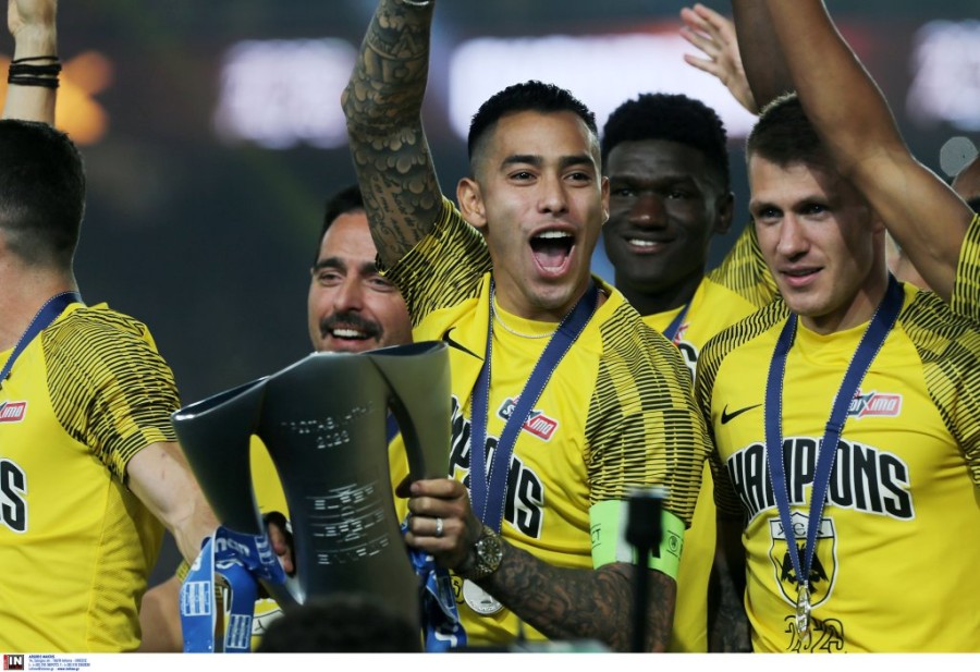 araujo fiesta aek volos.jpg