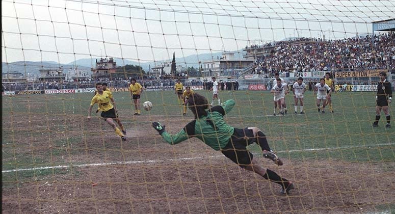 9-4-1989-apollon-aek-2-1.jpg
