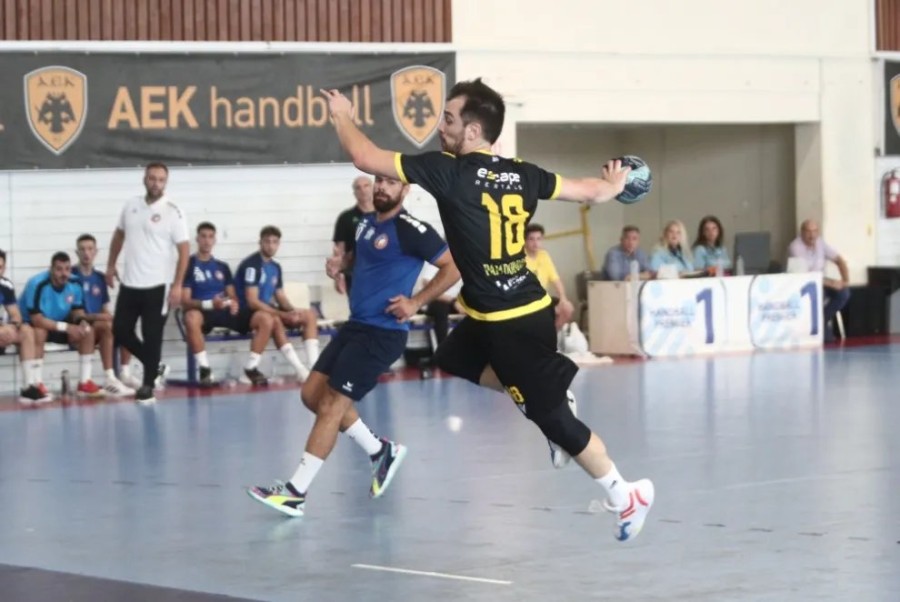 papadopoulos-handball.jpg