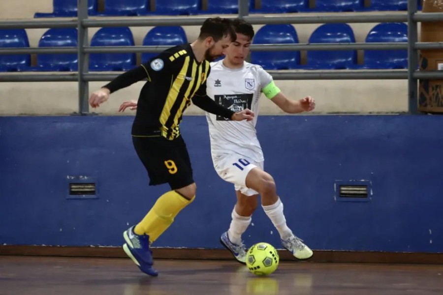 aek-ikonio-futsal-salas-men-andres-andriko-dellaportas.jpg