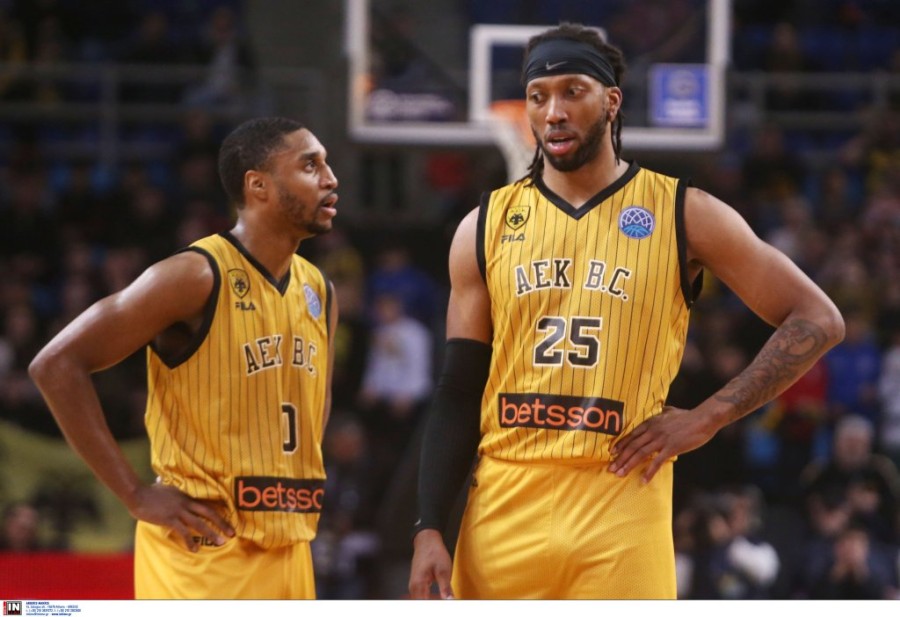 mitchell lemar aek malaga.jpg