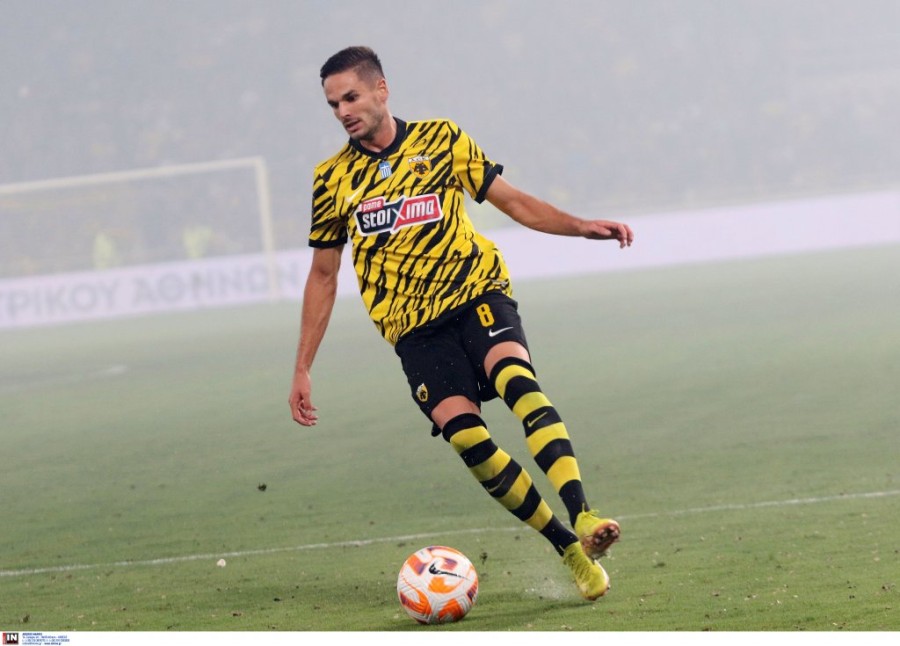 gacinovic aek ionikos.jpg