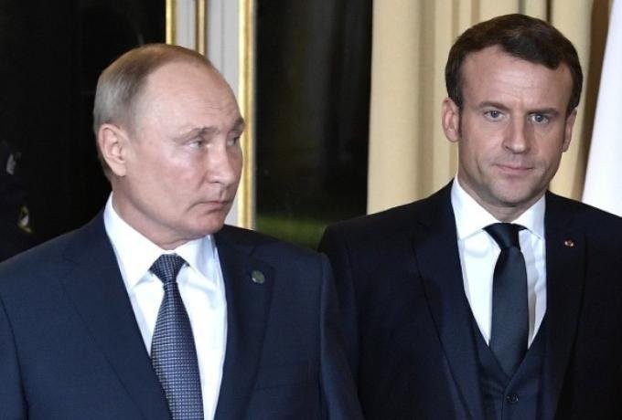 putin macron.jpg