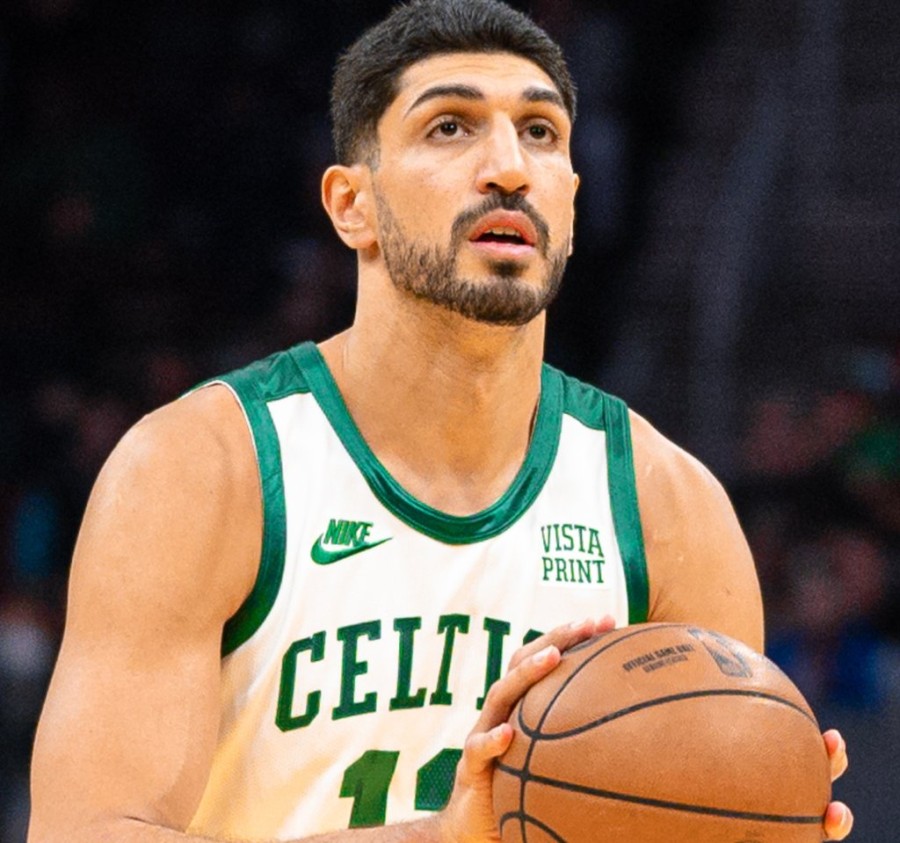 Enes_Kanter_(51687645921)_(cropped).jpg