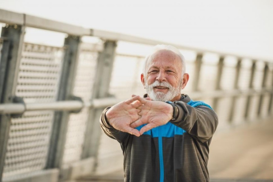 senior-old-man-doing-exercise.jpg