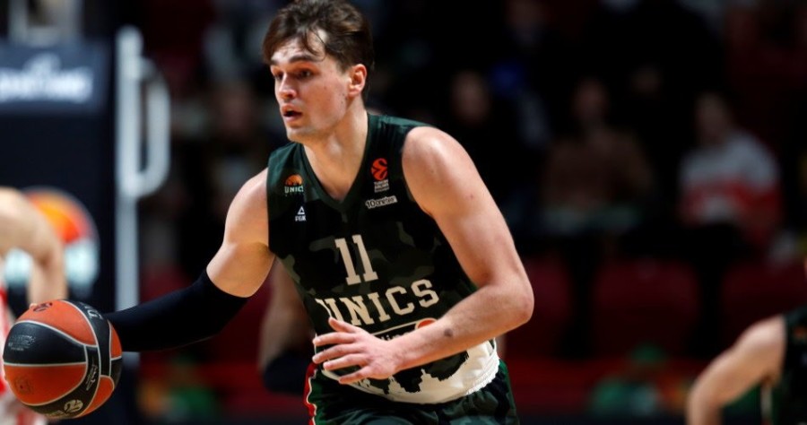 cbd26d38-mario-hezonja-runs-with-ball-unics-euroleague.jpg