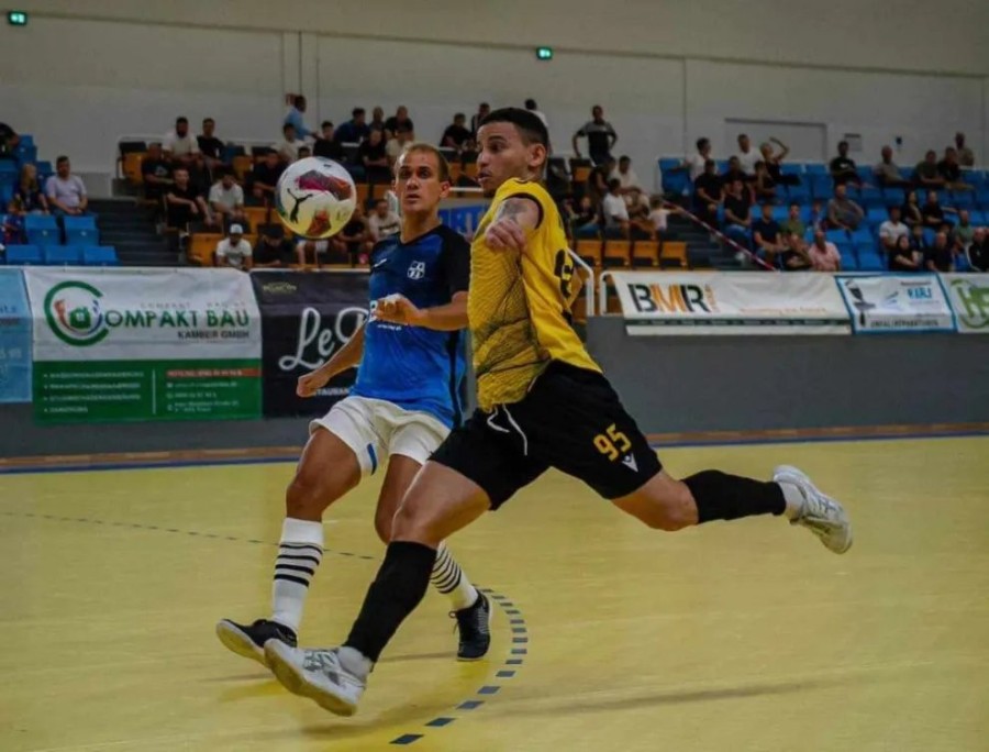 futsal-salas-mutchatcha.jpg