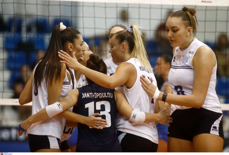 ethniki volley ginaikon.jpg