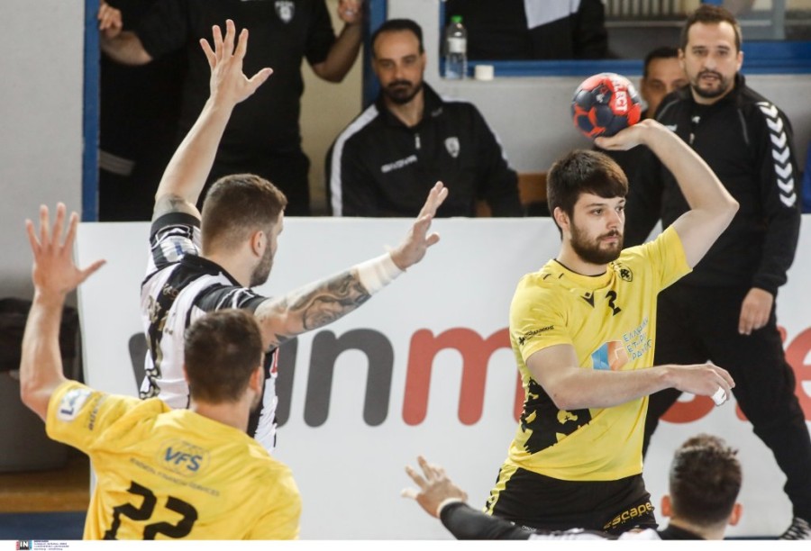 arampatzis aek handball.jpg
