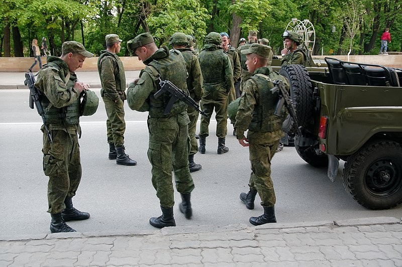 Rostov-on-Don_2014_Victory_Day_Parade_Rehearsal,_Russian_Army,_Infantry,_Russia.jpg