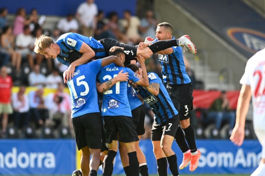 GSyOYzUWgAAax_W.jfif