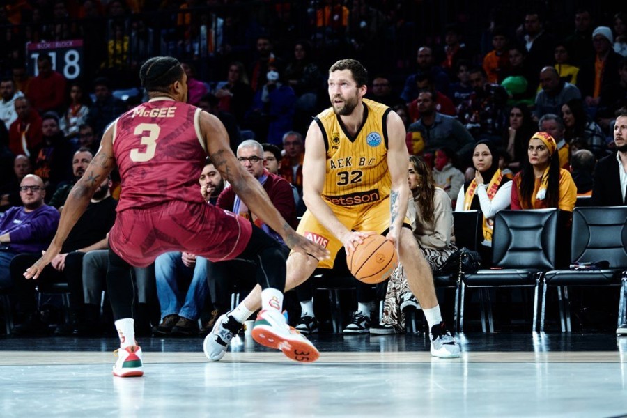 strelnieks galatasaray aek.jpg