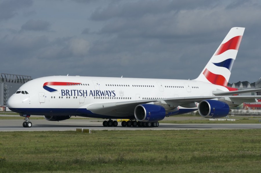 British_Airways_A380-800_F-WWSC_(1).jpg