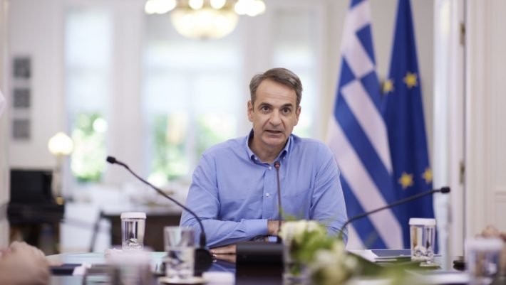 mitsotakis_150euro-1-710x401.jpg