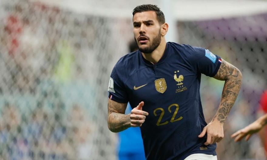 ερναντεζ λουκας.jpg