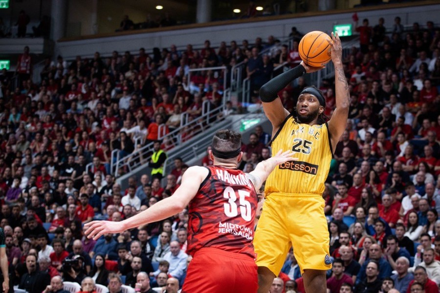 mitchell hapoel jerusalem aek.jpg