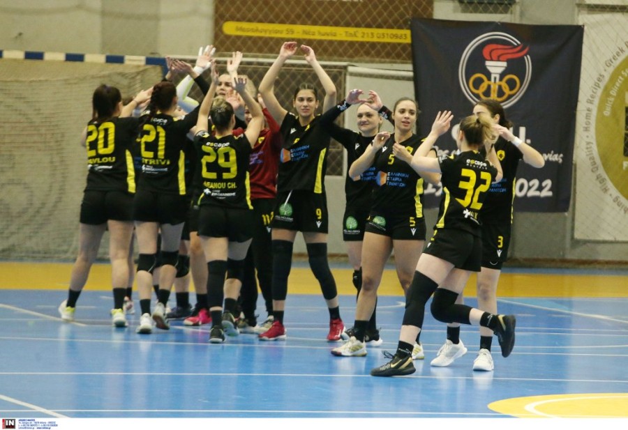 aek womens handball.jpg