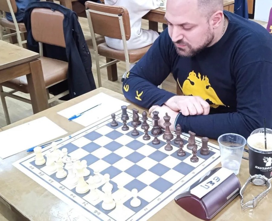 aek-chess.jpg