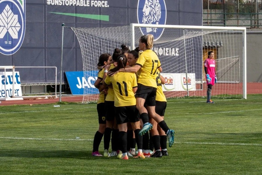 AEK_W-matchday17-71_11zon.jpg