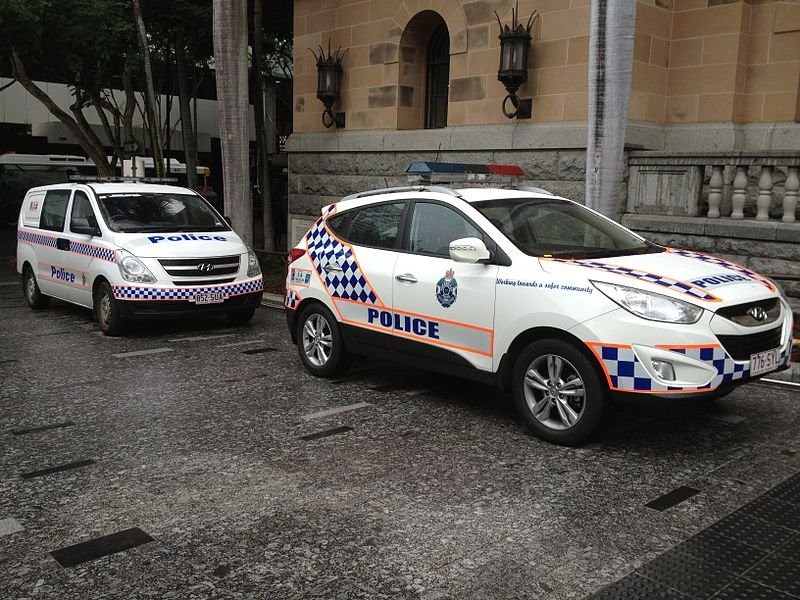 800px-Queensland_Police_Vehicles_01.jpg