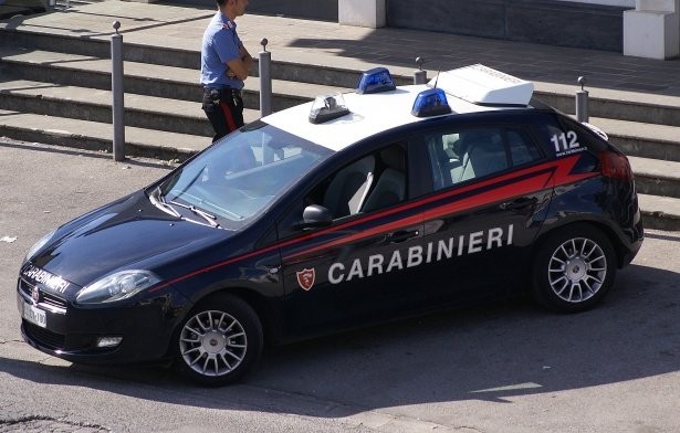 gazzella-dei-carabinieri.jpg
