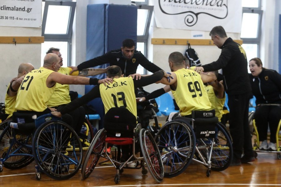 aek-marousi-basket-mpasket-amaxidia-team-omada-omadiki1.jpg