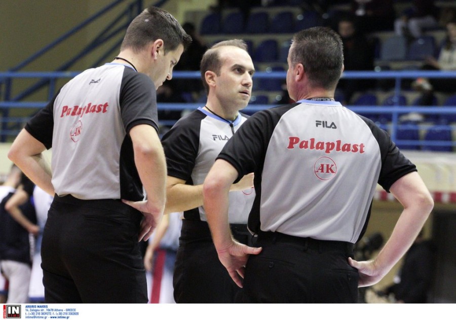 simeonidis referee.jpg