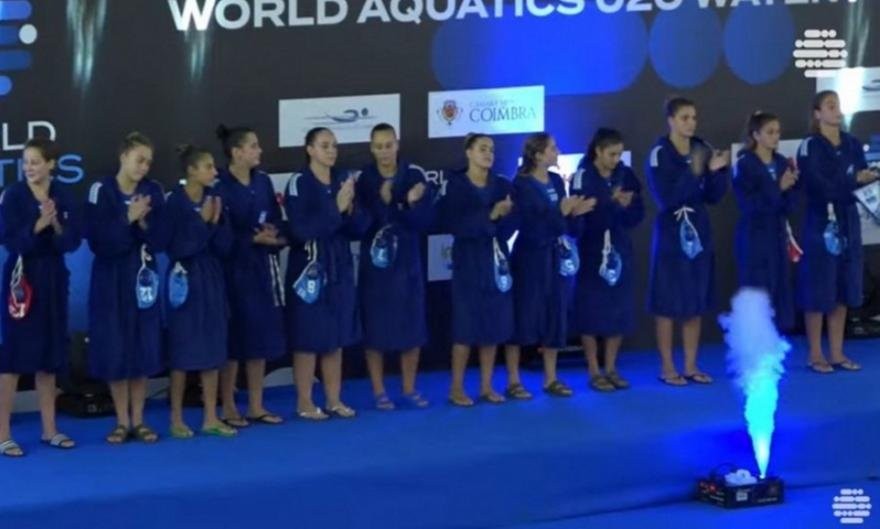 γυναικες πολο.jpg