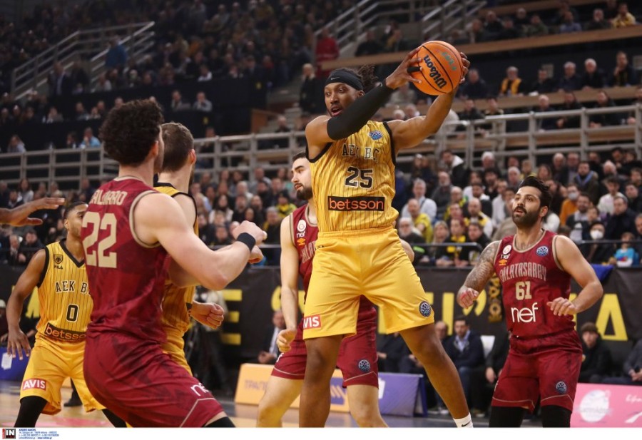 mitchell aek galatasaray.jpg