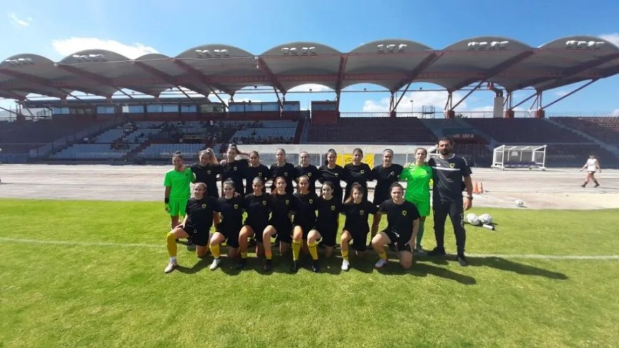 aek-women-football-soccer-team-omada-omadiki1.jpg