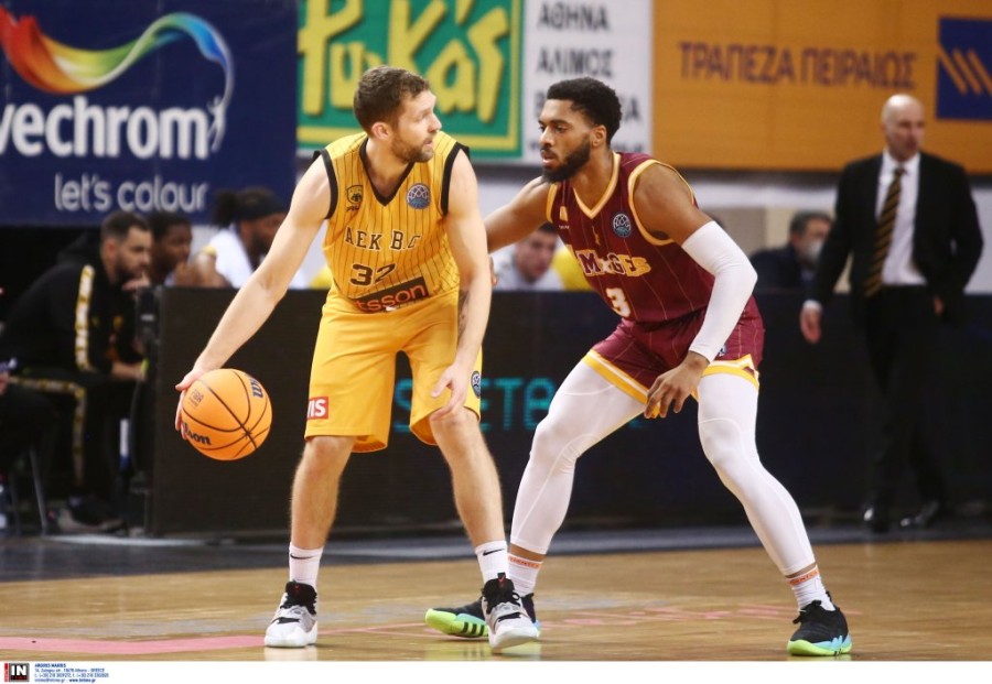 strelnieks aek limoges.jpg