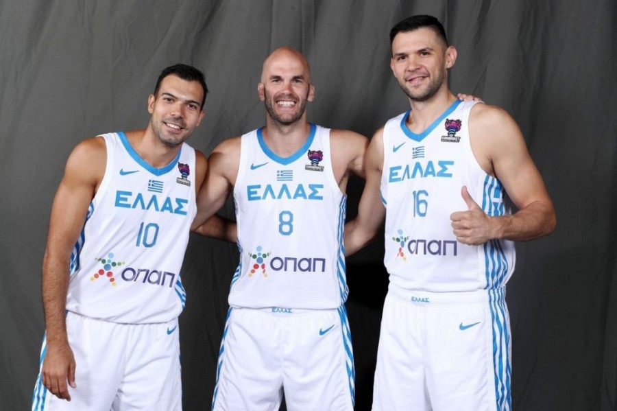 sloukas-calathes-papanikolaou (1).jpg