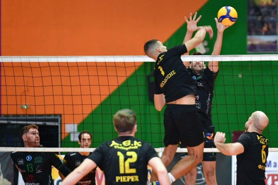 kalamata-aek-volleyball-men-andres-andriko-theodosis12312321321.jpg