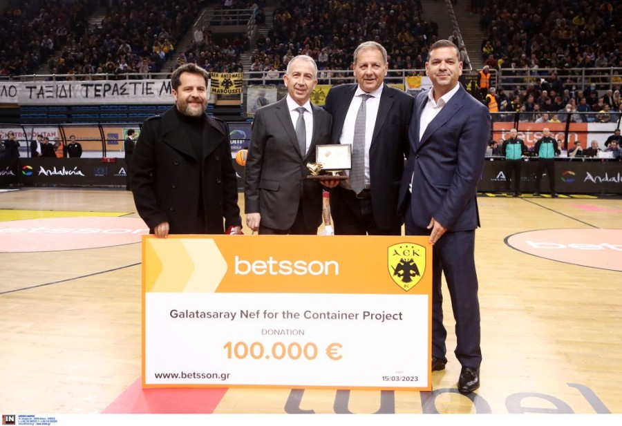 makis aggelopoulos betsson 100.000.jpg