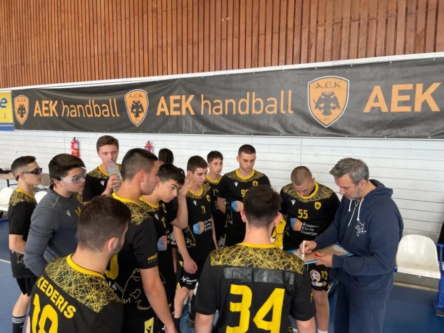 paides-aek-academy-team-omada-omadiki-handball.jpg