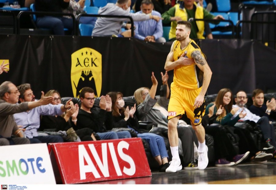 petropoulos aek aris.jpg