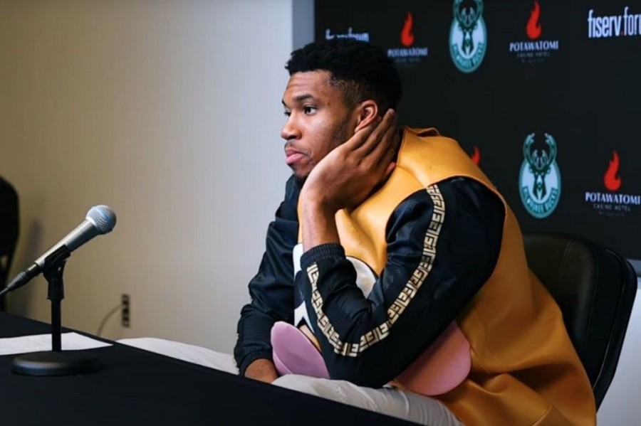 giannis.jpg
