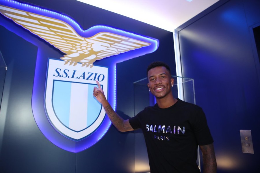 ss-lazio-new-signing-marcos-antonio-arrives-in-rome1.jpg