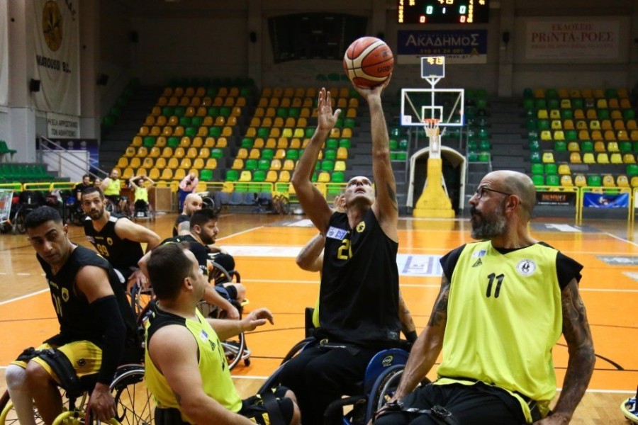marousi-aek-wheelchair-basket-amaxidio-amaxidia-play1.jpg