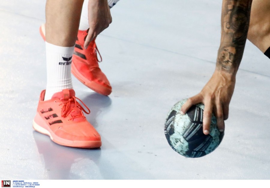 μπαλα χαντμπολ 2.jpg