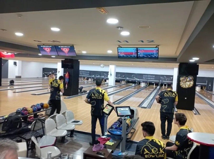 aek-bowling.jpg