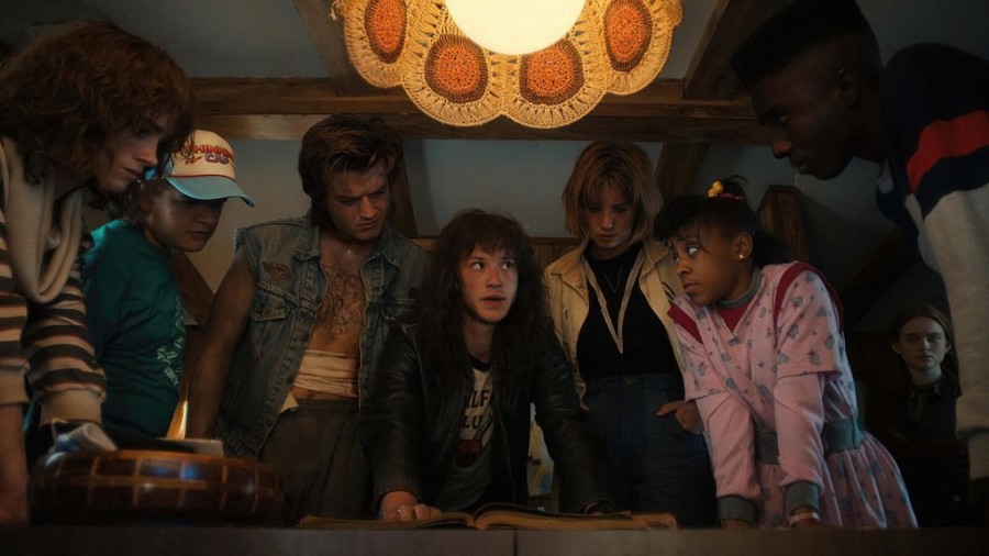 220614-strangerthings-firstlook4.jpg