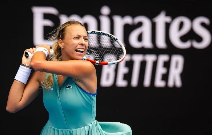 anett kontaveit.jpg
