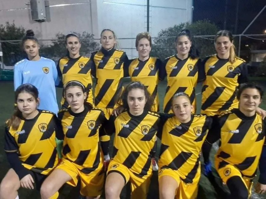 aek-futsal-women-gynaikes-team-omada-omadiki-salas.jpg