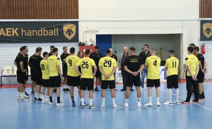 aek handball.jpg