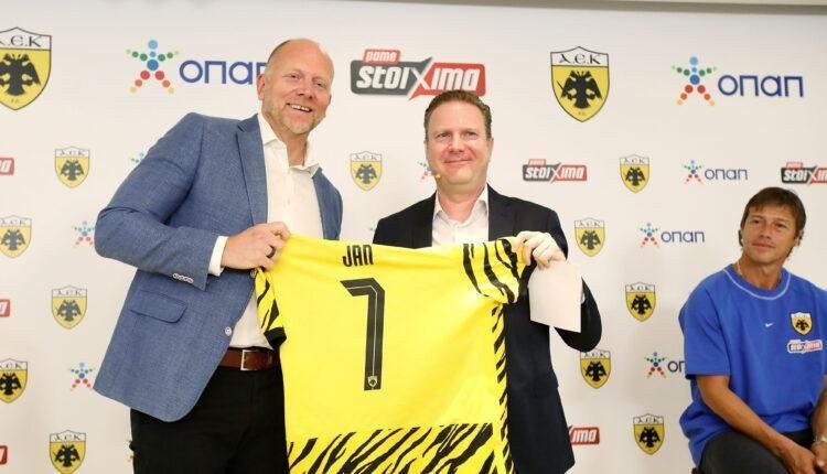 jan karas aek opap.jpg