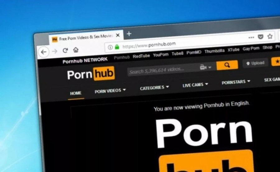 220416175836_PORNHUB_11zon.jpg