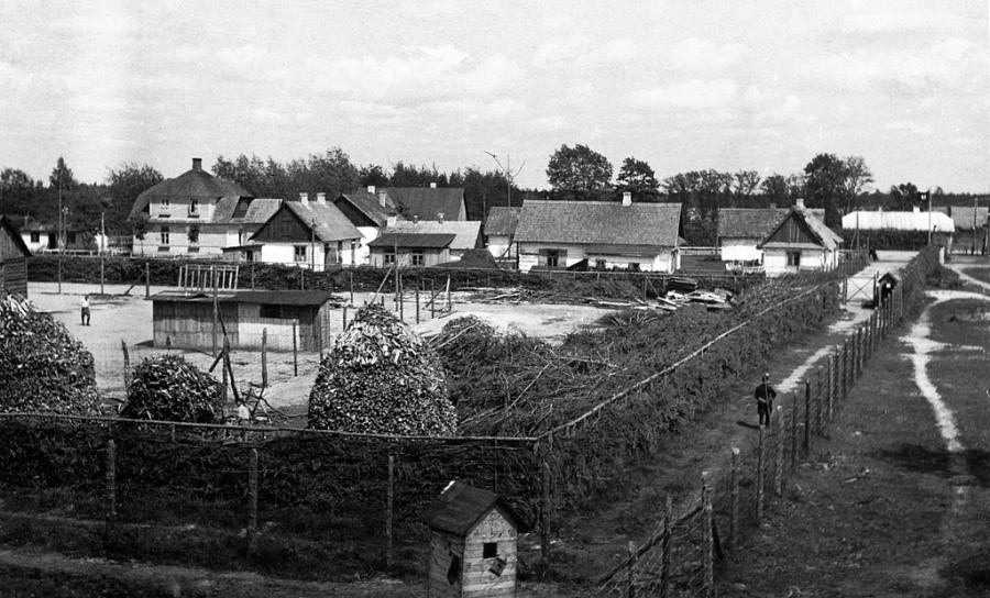 1024px-Sobibor_extermination_camp_view,_summer_1943_(retouched).jpg