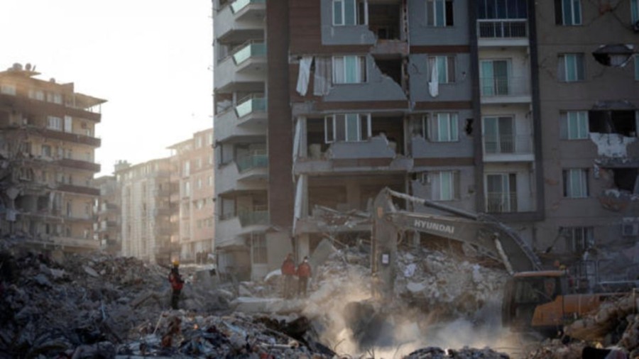 cbsn-fusion-several-people-are-dead-and-hundreds-are-injured-after-a-new-earthquake-hits-southern-turkey-thumbnail-1733212-640x360.jpg